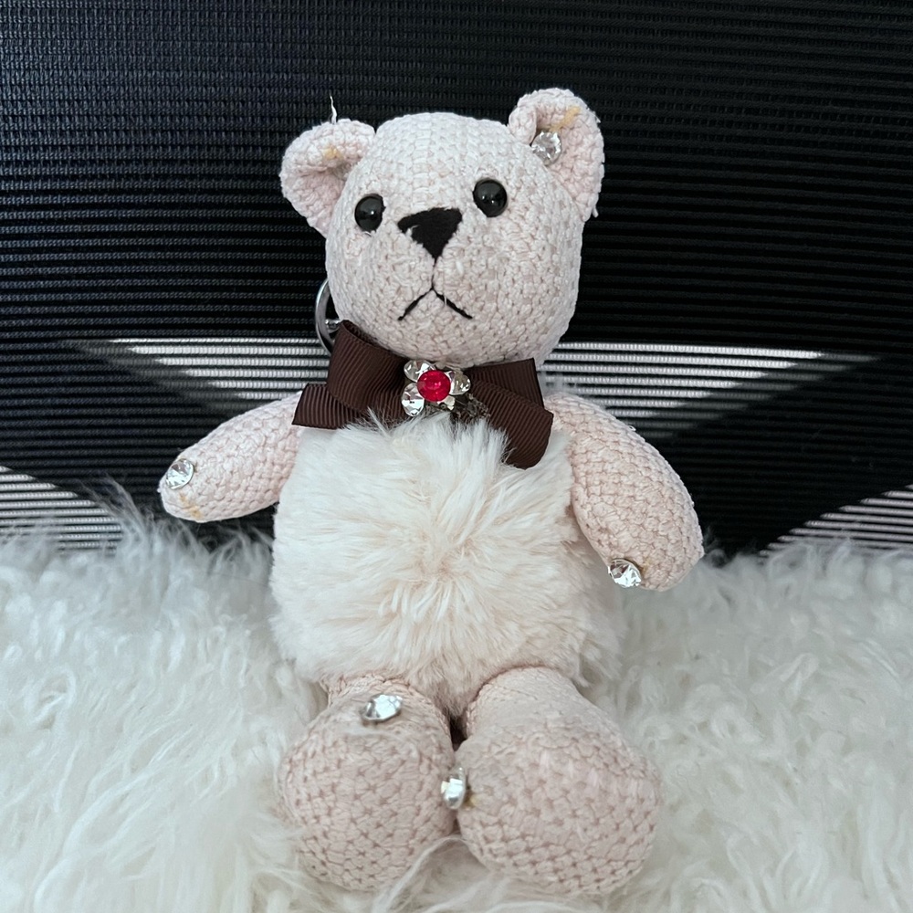Charming Cream Teddy Bear Pendant Key Chain with Bow
